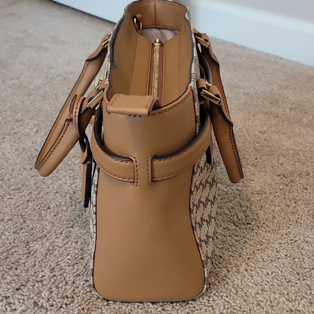 SOLD Michael Kors Hamilton Satchel/Bag/Purse Tan and Brown Satchel NWOT - Picture 2 of 15